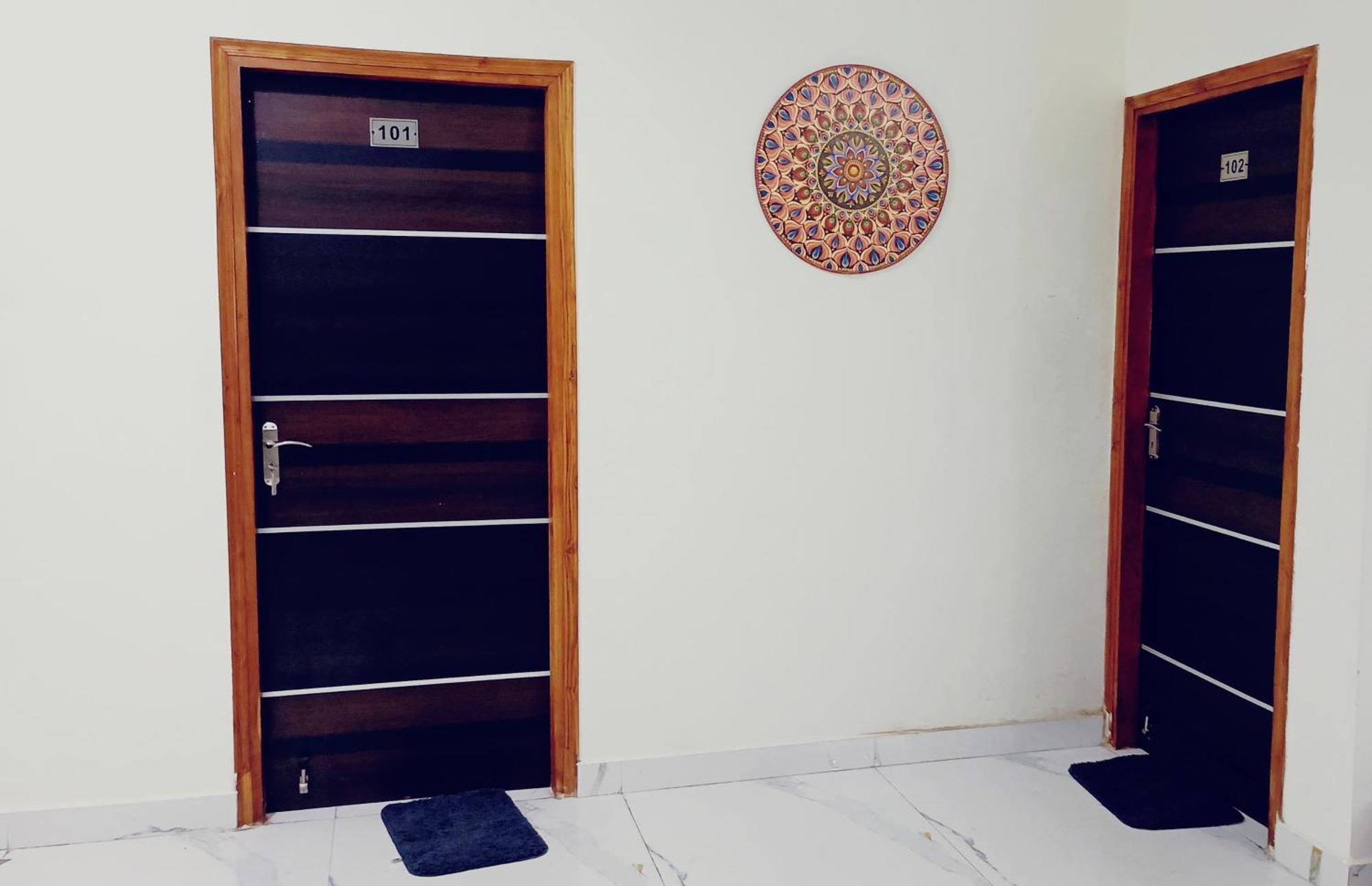 Atulyam Stays Sushant Golf City 勒克瑙 外观 照片